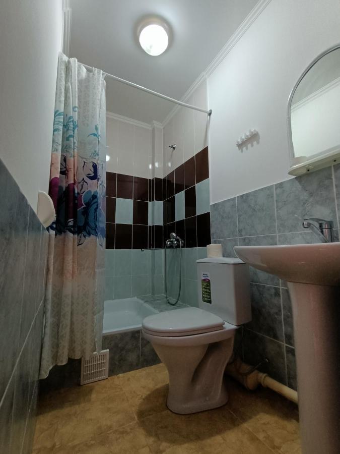 Мини-Отель В Центре Сухума - Аиааира Экстерьер фото